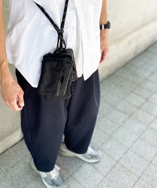 NoiR/ノアール(ノアール)の「NoiR ノアール Trinity shoulder トリニティショルダー(ショルダーバッグ・メンズ・ブラック/ブラック系その他・FREE)」の4枚目の写真