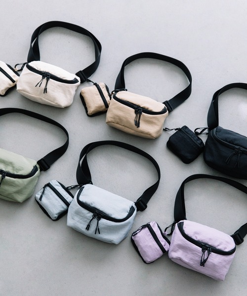 Beau're(ヴュレ)の「BEAURE ヴュレ マルチ ポーチ 付き スクエア ボディバッグ(ボディバッグ/ウエストポーチ・レディース・ラベンダー/ベージュ/サックスブルー/カーキ/ブラック/アイボリー・FREE)」の7枚目の写真