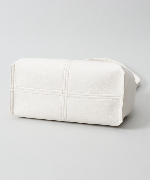 THE SHOP TK （ザ ショップ ティーケー ）の「◆【2way肩紐付き】シュリンクミドルトート（ハンドバッグ・レディース・オフホワイト/グレー/ブラック・00）」の10枚目の写真