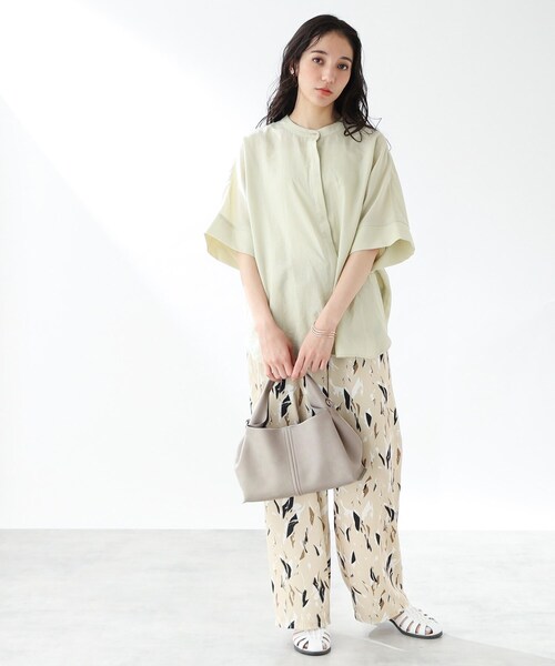 THE SHOP TK （ザ ショップ ティーケー ）の「◆【2way肩紐付き】シュリンクミドルトート（ハンドバッグ・レディース・オフホワイト/グレー/ブラック・00）」の17枚目の写真