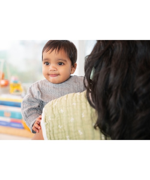 aden + anais essentials（エイデンアンドアネイエッセンシャルズ）の「バーピービブ（スタイ/よだれかけ・キッズ・ホワイト×カーキブラウン/ホワイト×グリーン/アニマル/ホワイト×ピンク・FREE）」の11枚目の写真