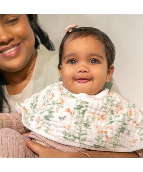 aden + anais essentials（エイデンアンドアネイエッセンシャルズ）の「バーピービブ（スタイ/よだれかけ・キッズ・ホワイト×カーキブラウン/ホワイト×グリーン/アニマル/ホワイト×ピンク・FREE）」の13枚目の写真