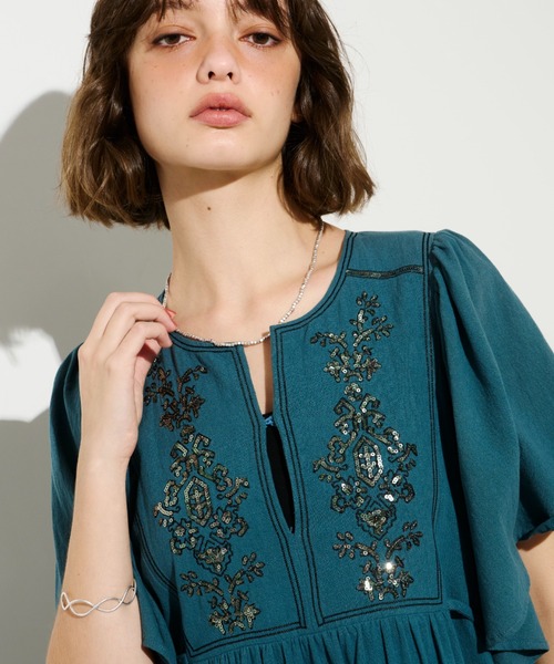 Unitage（ユニテージ）の「スパンコール刺繍ワンピース（ワンピース・レディース・ブラック/オレンジ/アイボリー/グリーン/サックスブルー/ネイビー・FREE）」の19枚目の写真