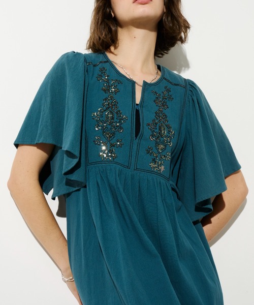 Unitage（ユニテージ）の「スパンコール刺繍ワンピース（ワンピース・レディース・ブラック/オレンジ/アイボリー/グリーン/サックスブルー/ネイビー・FREE）」の17枚目の写真