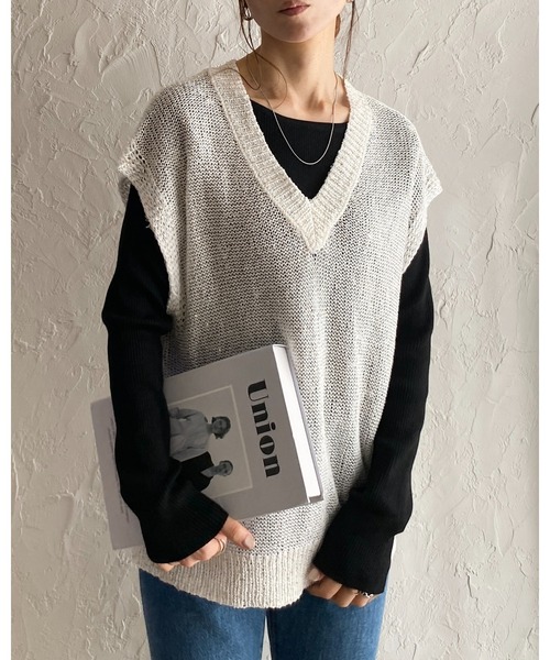 P47-2★極美品★23SS★極上スパンコール ニットベスト ブルネロクチネリ P47-2☆極美品☆23SS☆極上スパンコール ニットベスト ブルネロ