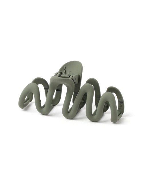 LAKOLE（ラコレ）の「うねうねマットバンスクリップ / 102702（バレッタ/ヘアクリップ・レディース・グレー/ピンク/カーキ・FREE）」の2枚目の写真