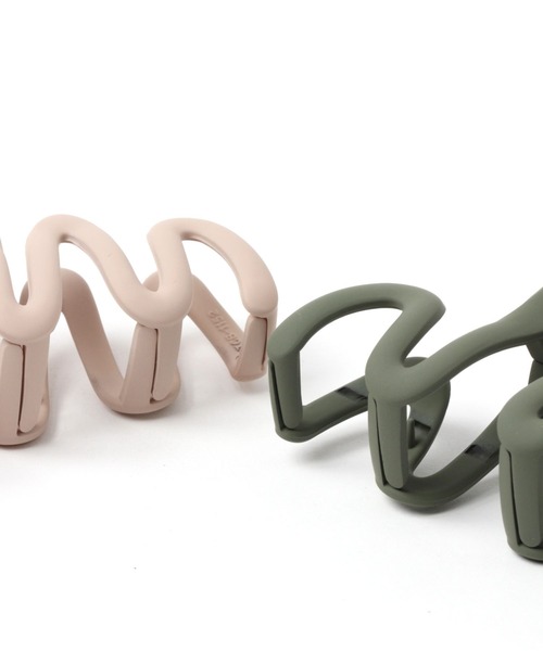 LAKOLE（ラコレ）の「うねうねマットバンスクリップ / 102702（バレッタ/ヘアクリップ・レディース・グレー/ピンク/カーキ・FREE）」の9枚目の写真