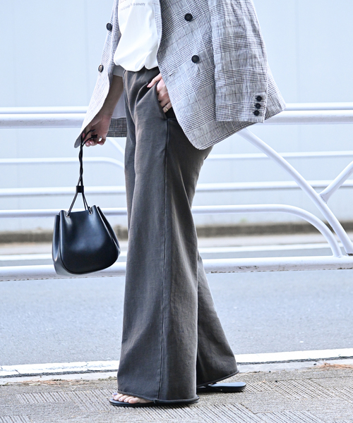 B.C STOCK（ベーセーストック）の「ピグメントミニ裏毛パンツ（スウェットパンツ・レディース・グレー/スミクロ・FREE）」の8枚目の写真