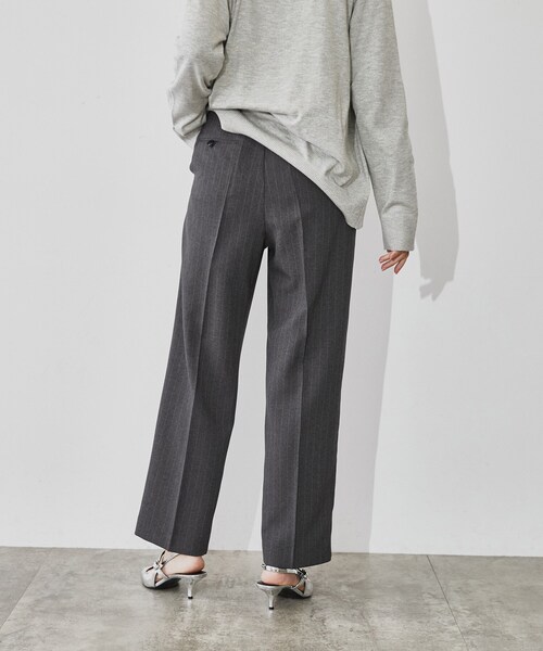 cloenc（クロエンス）の「◆【マシンウォッシュ】ピンストライプテーパードパンツ（その他パンツ・レディース・グレー系2/チャコール/ネイビー系2・02/01/03）」の6枚目の写真