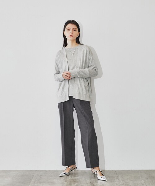 cloenc（クロエンス）の「◆【マシンウォッシュ】ピンストライプテーパードパンツ（その他パンツ・レディース・グレー系2/チャコール/ネイビー系2・02/01/03）」の2枚目の写真