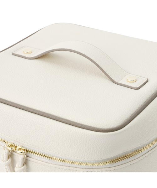 良品 高級8程○Courreges フランス製 バニティポーチ バッグ