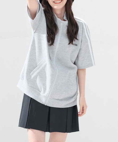 Honeys（ハニーズ）の「ゆるトラックジャケット（ジャージ・レディース・アイボリー/ブラック/サックスブルー/杢グレー・SS/S/M/L/LL）」の15枚目の写真
