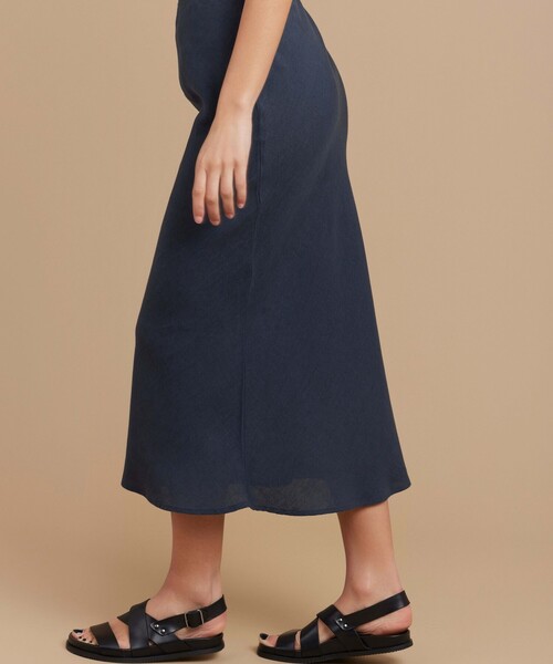 agnes b.(アニエスベー)の「UAF9 JUPE スカート(スカート・レディース・グレー系その他・2/1/3)」の4枚目の写真