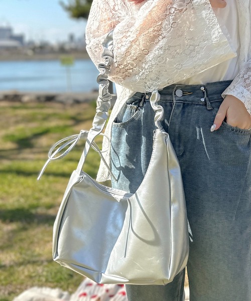 apres jour clair(アプレジュールクレア)の「【apres jour clair】ギャザーショルダーバッグ【ZOZOTOWN限定アイテム】(ショルダーバッグ・レディース・アイボリー/シルバー/ブラック/ダークブラウン・フリー)」の13枚目の写真