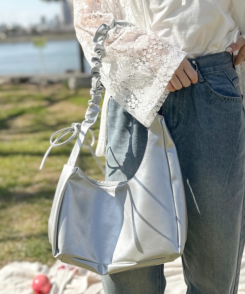 apres jour clair(アプレジュールクレア)の「【apres jour clair】ギャザーショルダーバッグ【ZOZOTOWN限定アイテム】(ショルダーバッグ・レディース・アイボリー/シルバー/ブラック/ダークブラウン・フリー)」の14枚目の写真