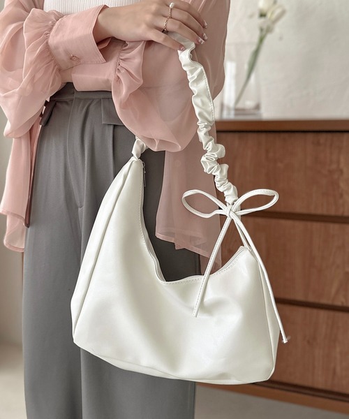 apres jour clair】ギャザーショルダーバッグ【ZOZOTOWN限定アイテム