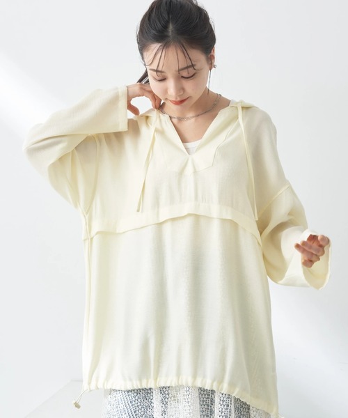 earth music&ecology（アースミュージックアンドエコロジー）の「シアーアノラック（Tシャツ/カットソー・レディース・オフホワイト/ライトイエロー/ブラック/ミント・FREE）」の4枚目の写真