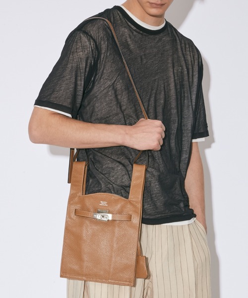 バッグ market shoulder bag in shrink black market shoulder bag in shrink leather – OBLIGE