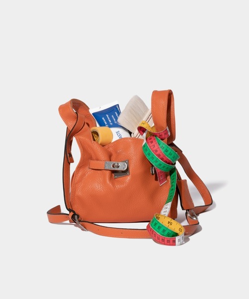 バッグ market shoulder bag in shrink leather market shoulder bag in shrink leather – OBLIGE