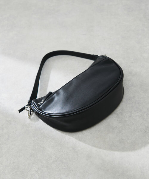 un dix cors(アンディコール)の「hettyフェイクレザーハーフムーンショルダーバッグ(ショルダーバッグ・レディース・ブラック/グリーン・FREE)」の17枚目の写真