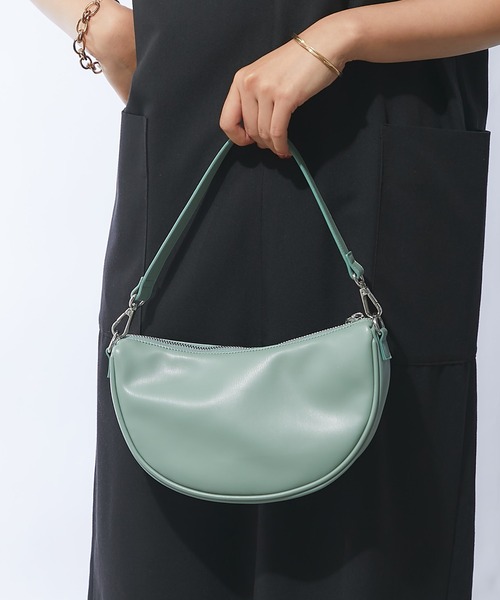 un dix cors(アンディコール)の「hettyフェイクレザーハーフムーンショルダーバッグ(ショルダーバッグ・レディース・ブラック/グリーン・FREE)」の5枚目の写真