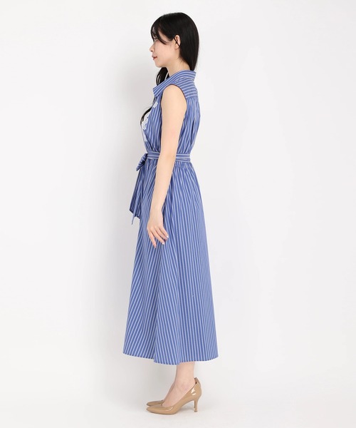 STRAWBERRY-FIELDS(ストロベリーフィールズ)の「フラワー刺繍ストライプワンピース(シャツワンピース・レディース・ブルー/ネイビー・2)」の6枚目の写真