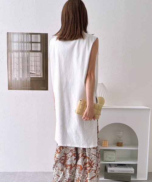 nissen（ニッセン）の「綿１００％バックテールノースリーブＴシャツ（Tシャツ/カットソー・レディース・アイボリー/グレイッシュベージュ/ブラック・L/M）」の6枚目の写真