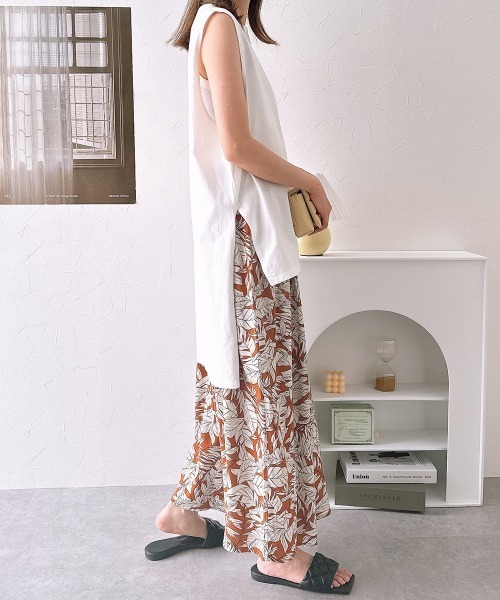 nissen（ニッセン）の「綿１００％バックテールノースリーブＴシャツ（Tシャツ/カットソー・レディース・アイボリー/グレイッシュベージュ/ブラック・L/M）」の7枚目の写真