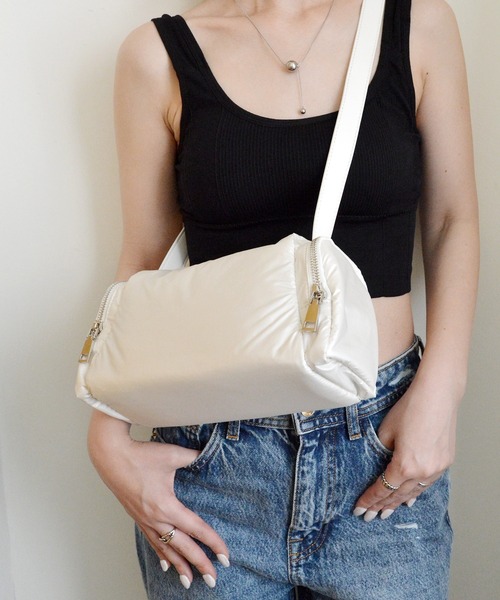 styiro（スタイロ）の「サイドポケットナイロンショルダーバッグ（ショルダーバッグ・レディース・ブラック/シルバー/ホワイト・FREE）」の19枚目の写真