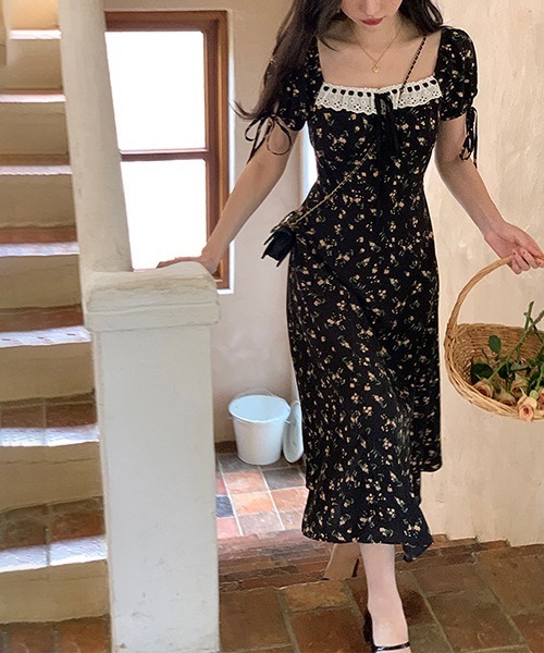 gossip！ロサンゼルス（ゴシップロサンゼルス）の「リボン　レトロ 小花柄 スリットワンピース（ワンピース・レディース・ブラック・FREE）」の3枚目の写真