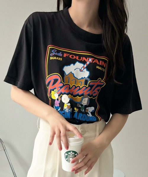 SNOOPY（スヌーピー）の「【PEANUTS/SNOOPY】別注 ピーナッツ スヌーピー 「CINEMA」ヴィンテージ風Tシャツ（Tシャツ/カットソー・レディース・アイボリー/ネイビー/ブラック・S/M/L/XL）」の12枚目の写真