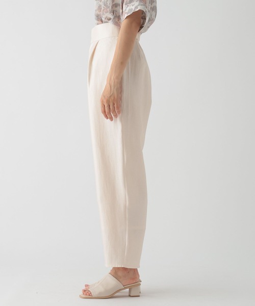 Elura（エルーラ）の「グリッタータックテーパードパンツ/119433（その他パンツ・レディース・オフホワイト/ブラウン系その他・FREE）」の4枚目の写真