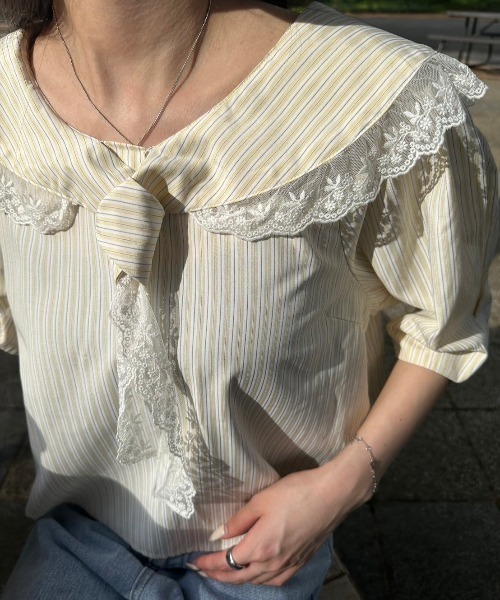 nemne store(ネンネストア)の「ボウタイレースストライプブラウス(シャツ/ブラウス・レディース・ブルー/イエロー・フリー)」の11枚目の写真