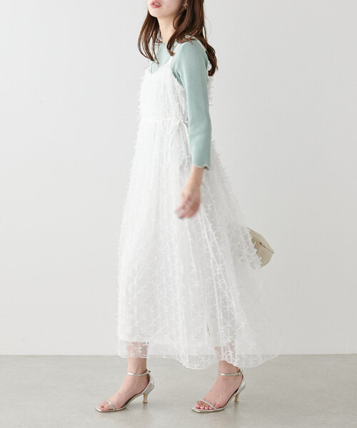 natural couture(ナチュラルクチュール)の「リボンチュールキャミワンピース(ワンピース・レディース・グレー/オフホワイト/ブラック・FREE)」の2枚目の写真