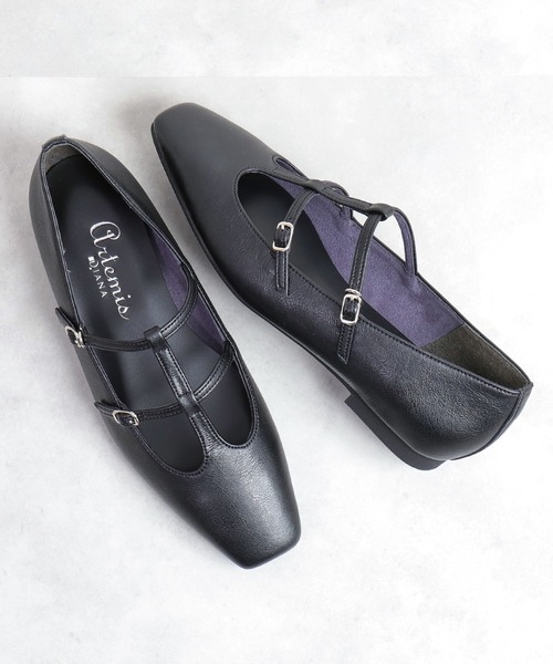 artemis by DIANA（アルテミスバイダイアナ）の「【片足150g】軽量　ダブルストラップメリージェーン（パンプス・レディース・シルバー/ブラック/ゴールド・22.5cm/23.0cm/23.5cm/24.0cm/24.5cm/25.0cm/22.0cm）」の4枚目の写真