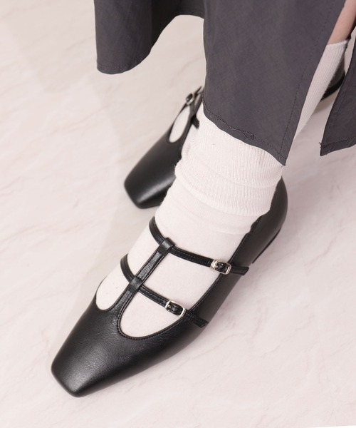 artemis by DIANA（アルテミスバイダイアナ）の「【片足150g】軽量　ダブルストラップメリージェーン（パンプス・レディース・シルバー/ブラック/ゴールド・22.5cm/23.0cm/23.5cm/24.0cm/24.5cm/25.0cm/22.0cm）」の7枚目の写真