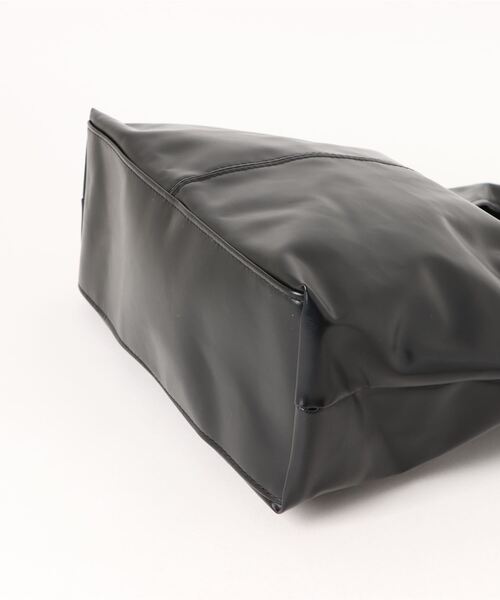 florist(フローリスト)の「ヴィーガンレザーフロントステッチショルダーバッグ/トートバッグ(ショルダーバッグ・レディース・オフホワイト/オリーブ/ワインレッド/モカ/ブラック/キャメル・FREE)」の21枚目の写真