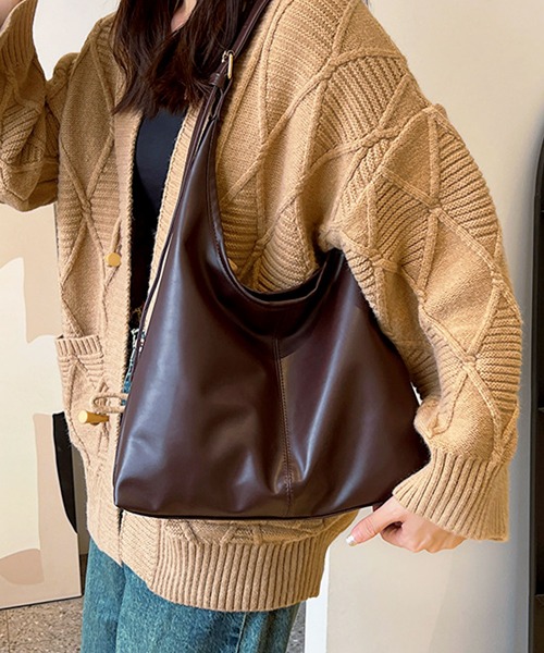 florist(フローリスト)の「ヴィーガンレザーフロントステッチショルダーバッグ/トートバッグ(ショルダーバッグ・レディース・オフホワイト/オリーブ/ワインレッド/モカ/ブラック/キャメル・FREE)」の9枚目の写真