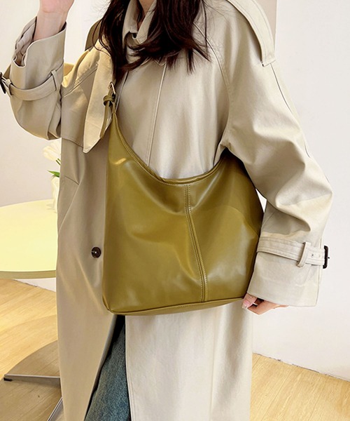 florist(フローリスト)の「ヴィーガンレザーフロントステッチショルダーバッグ/トートバッグ(ショルダーバッグ・レディース・オフホワイト/オリーブ/ワインレッド/モカ/ブラック/キャメル・FREE)」の12枚目の写真