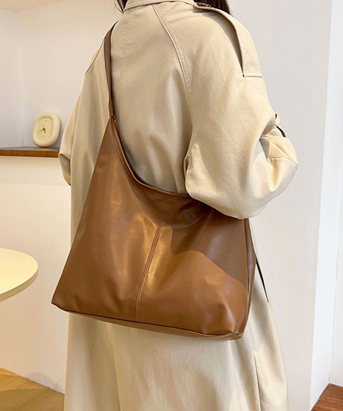 florist(フローリスト)の「ヴィーガンレザーフロントステッチショルダーバッグ/トートバッグ(ショルダーバッグ・レディース・オフホワイト/オリーブ/ワインレッド/モカ/ブラック/キャメル・FREE)」の13枚目の写真