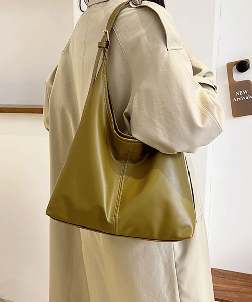 florist(フローリスト)の「ヴィーガンレザーフロントステッチショルダーバッグ/トートバッグ(ショルダーバッグ・レディース・オフホワイト/オリーブ/ワインレッド/モカ/ブラック/キャメル・FREE)」の14枚目の写真