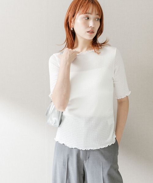 URBAN RESEARCH ROSSO WOMEN(アーバンリサーチ ロッソ)の「シアー楊柳ボートネックプルオーバー(Tシャツ/カットソー・レディース・ホワイト/グリーン/ネイビー・FREE)」の2枚目の写真