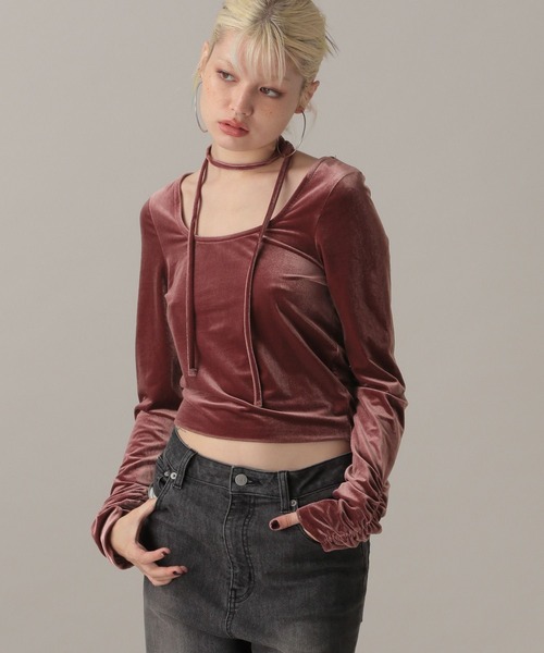 FOREVER 21（フォーエバー トゥエンティーワン）の「【2024FW】ボウタイ付きベロアトップス（Tシャツ/カットソー・レディース・ブラック/グレー/ピンク・MEDIUM/SMALL）」の3枚目の写真