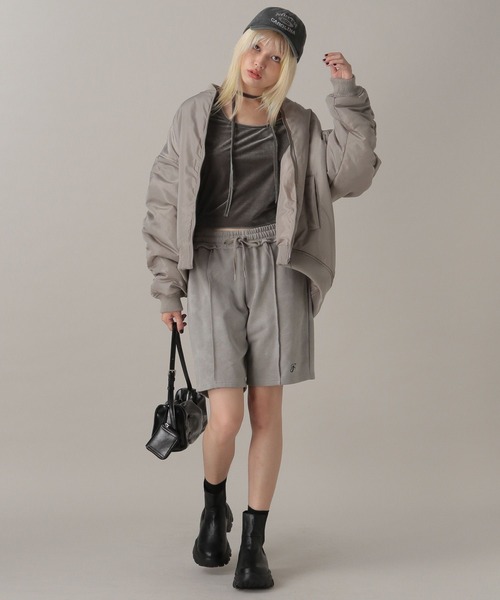 FOREVER 21（フォーエバー トゥエンティーワン）の「【2024FW】ボウタイ付きベロアトップス（Tシャツ/カットソー・レディース・ブラック/グレー/ピンク・MEDIUM/SMALL）」の14枚目の写真