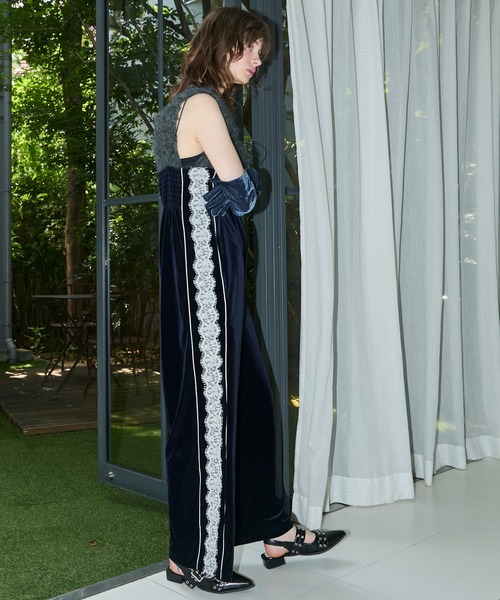 forksy.（フォルクシー）の「【forksy.】サイドレースラインベロアキャミサロペット（サロペット/オーバーオール・レディース・ボルドー/ネイビー/ブラック・FREE）」の20枚目の写真