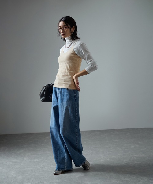 SALON adam et rope'（サロン アダム エ ロペ）の「スパークルラメカップ付きVネックキャミ（キャミソール・レディース・ゴールド/シルバー・FREE）」の11枚目の写真