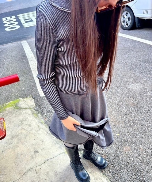 ipugo(イプゴ)の「ipugo/イプゴ ニットフードパーカー 冬服(ニット/セーター・レディース・ブラウン/チャコール・FREE)」の15枚目の写真