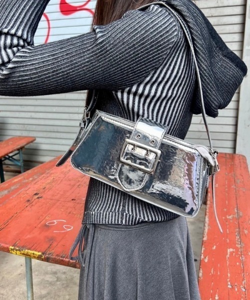 ipugo(イプゴ)の「ipugo/イプゴ ニットフードパーカー 冬服(ニット/セーター・レディース・ブラウン/チャコール・FREE)」の12枚目の写真