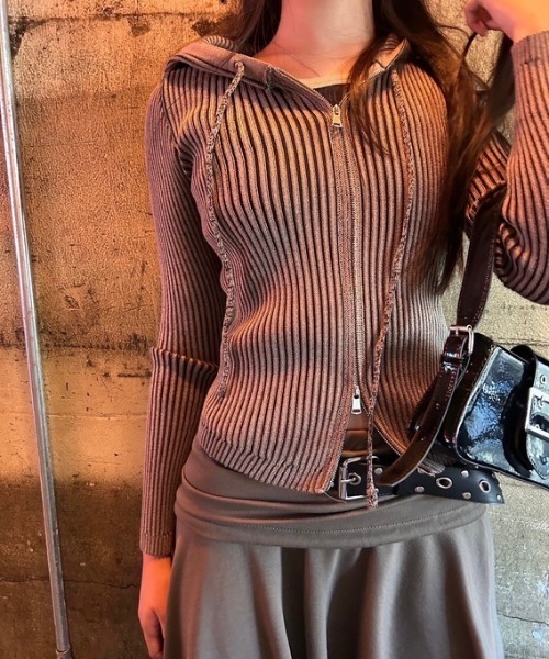 ipugo(イプゴ)の「ipugo/イプゴ ニットフードパーカー 冬服(ニット/セーター・レディース・ブラウン/チャコール・FREE)」の19枚目の写真