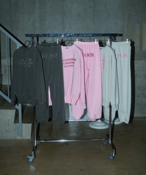 JUST A NOON（ジャストアヌーン）の「ロゴ刺繍クルーネックセットアップ（スウェット・レディース・ピンク/グレー/ブラック・FREE）」の19枚目の写真